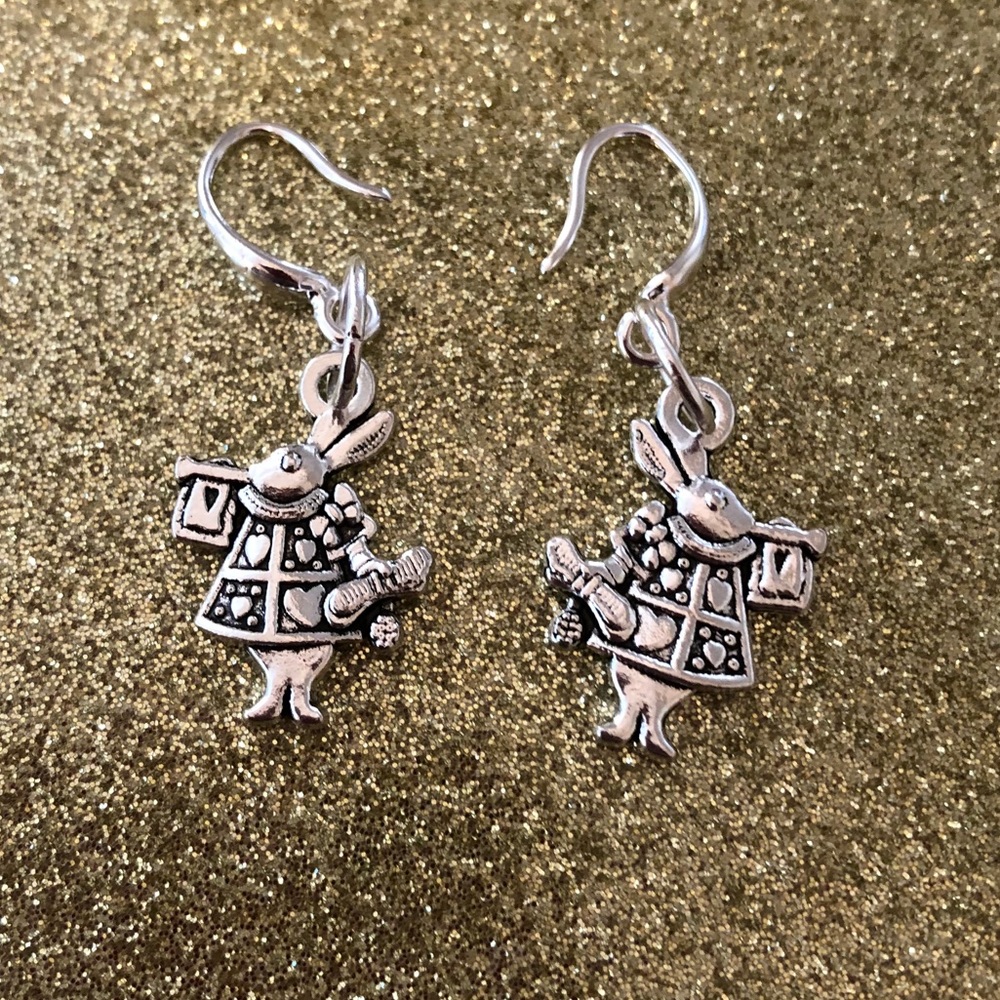 ⭐️ Delicate Silver White Rabbit 🐇 Earrings